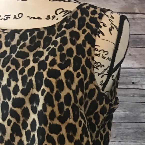 Ali & Kris Leopard Print Blouse - Picture 3 of 10